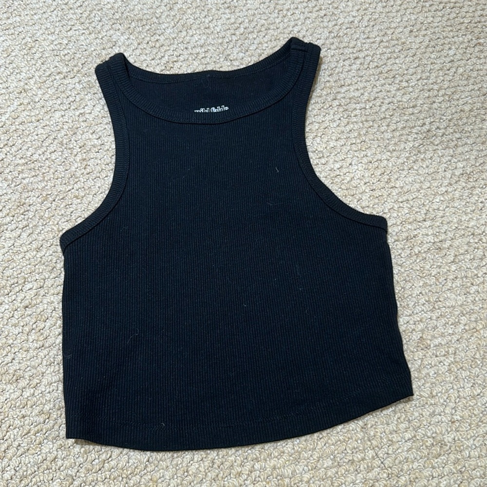 Black basic tank size xs